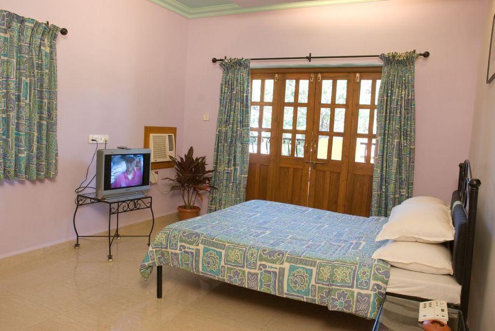 Sodder'S Gloria Anne Hotel Candolim Exterior photo