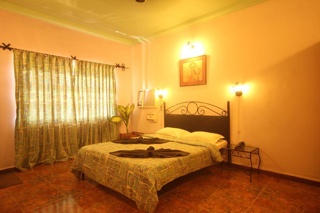 Sodder'S Gloria Anne Hotel Candolim Exterior photo