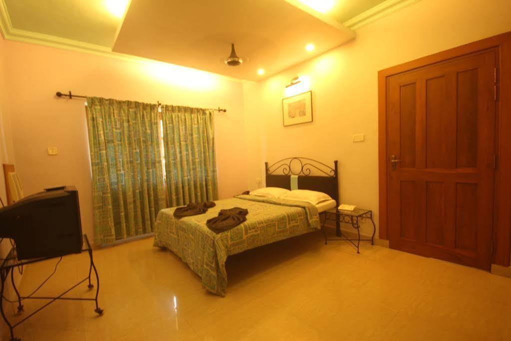 Sodder'S Gloria Anne Hotel Candolim Exterior photo